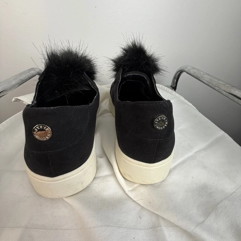 Steve Madden Black Furry Slip-On‎ Sneakers